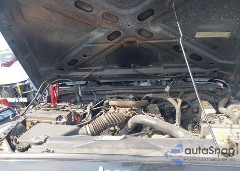 2008 Jeep Wrangler Unlimited Sahara z USA, uszkodzony, nr VIN 1J4GA59138L636744